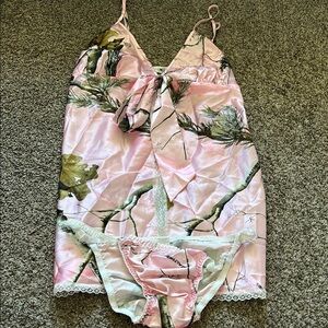 Black Widow Pink Camo Realtree Lingerie Set